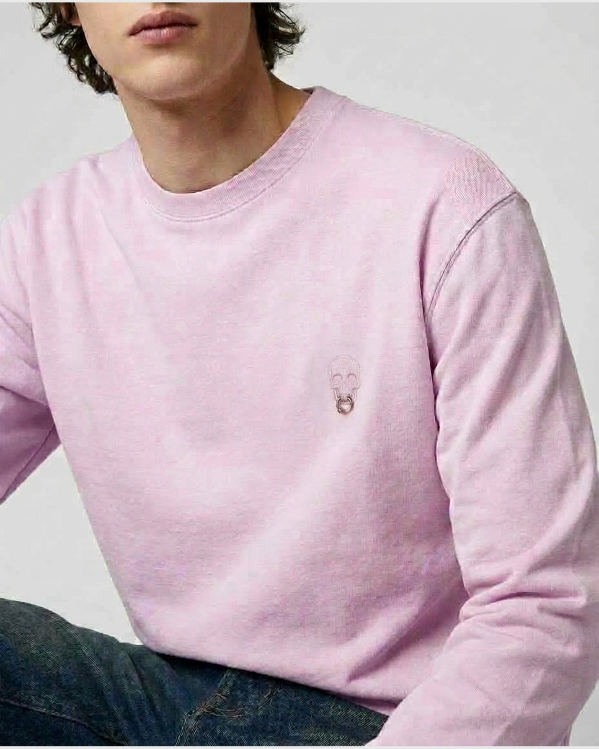 T-Shirt a Maniche Lunghe con Patch Esclusivo