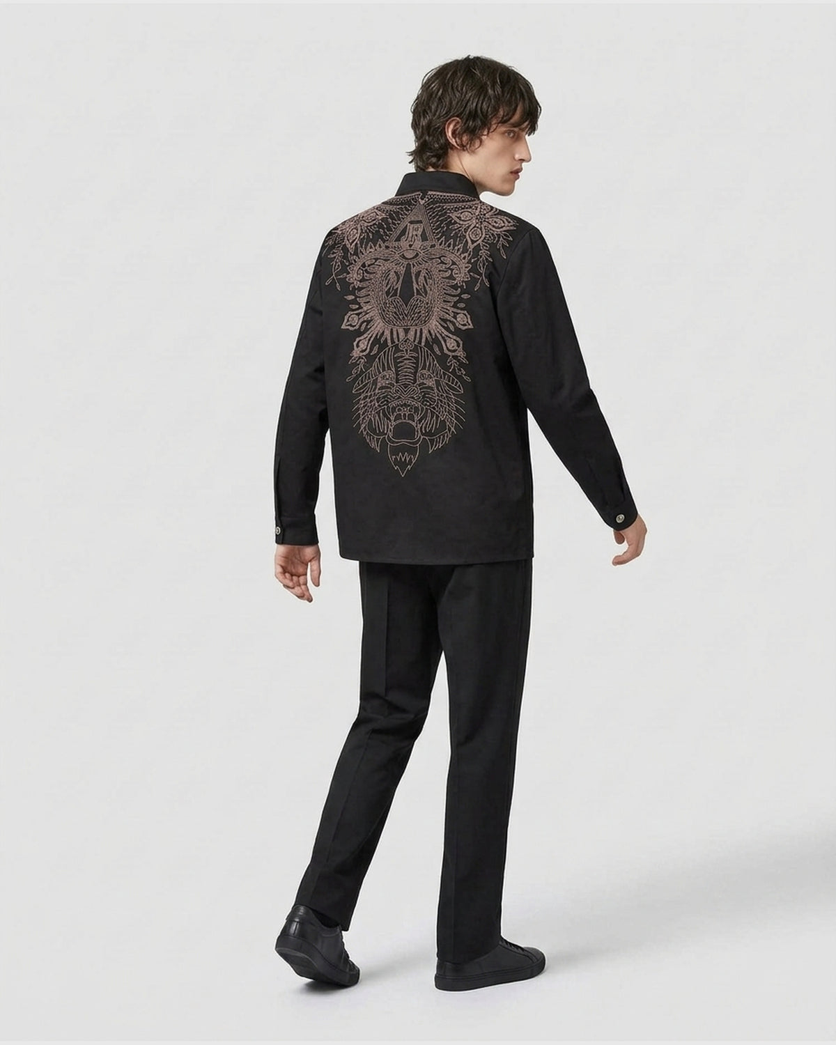 Camicia con Ricami Esclusivi