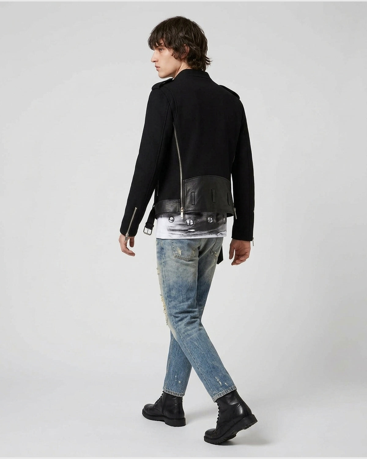 Giacca Biker con Cintura e Dettagli Iconici