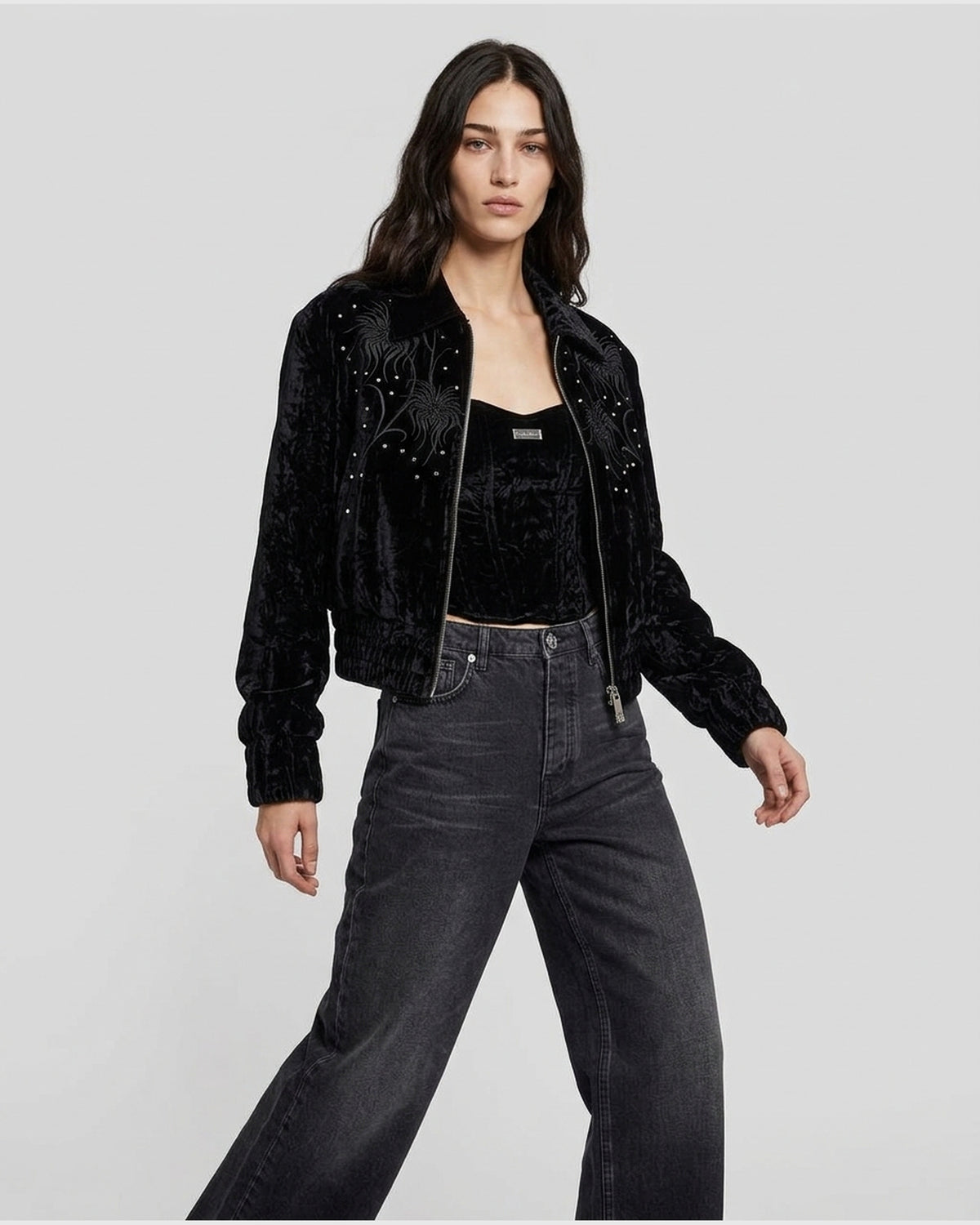 Blouson con Ricami e Borchie