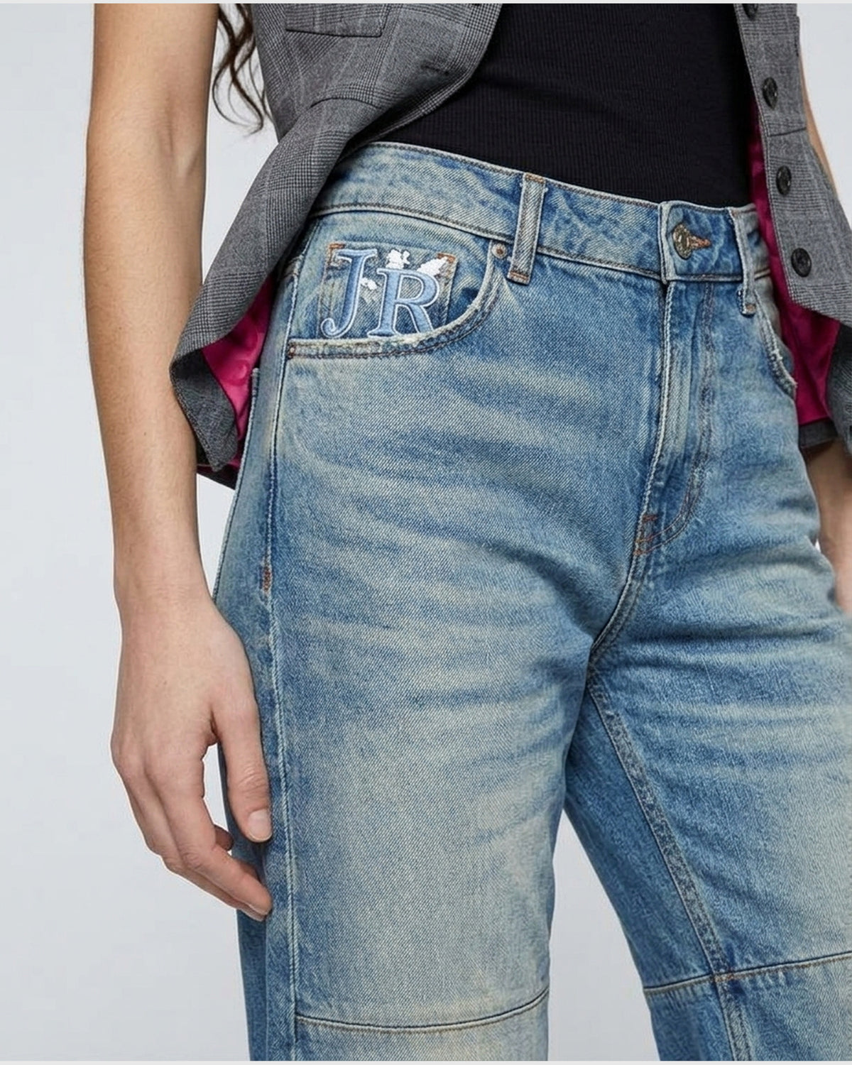 Jeans con Taglio Strutturato al Ginocchio