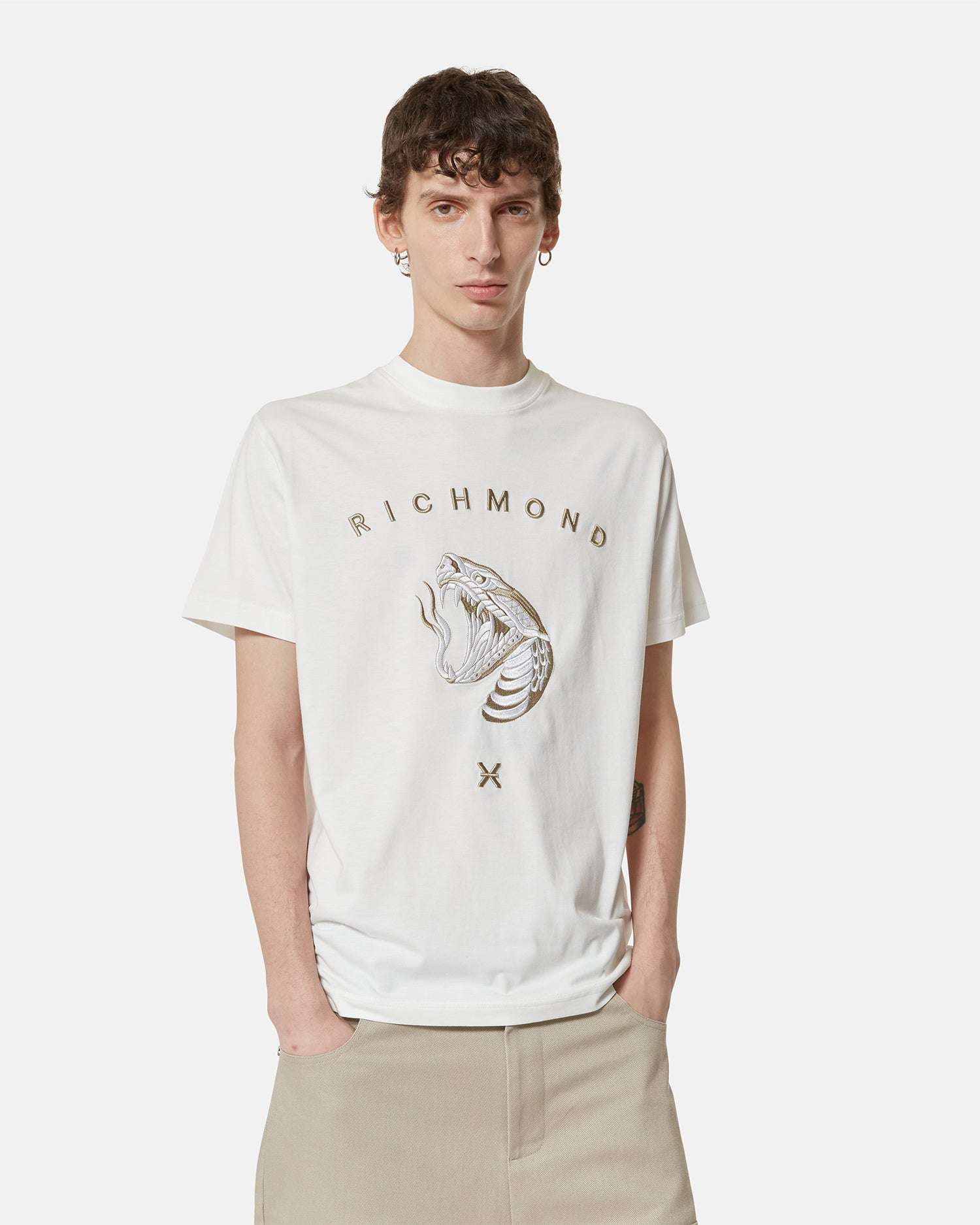 Short-sleeved T-shirt with graphic print and T-shirt logo