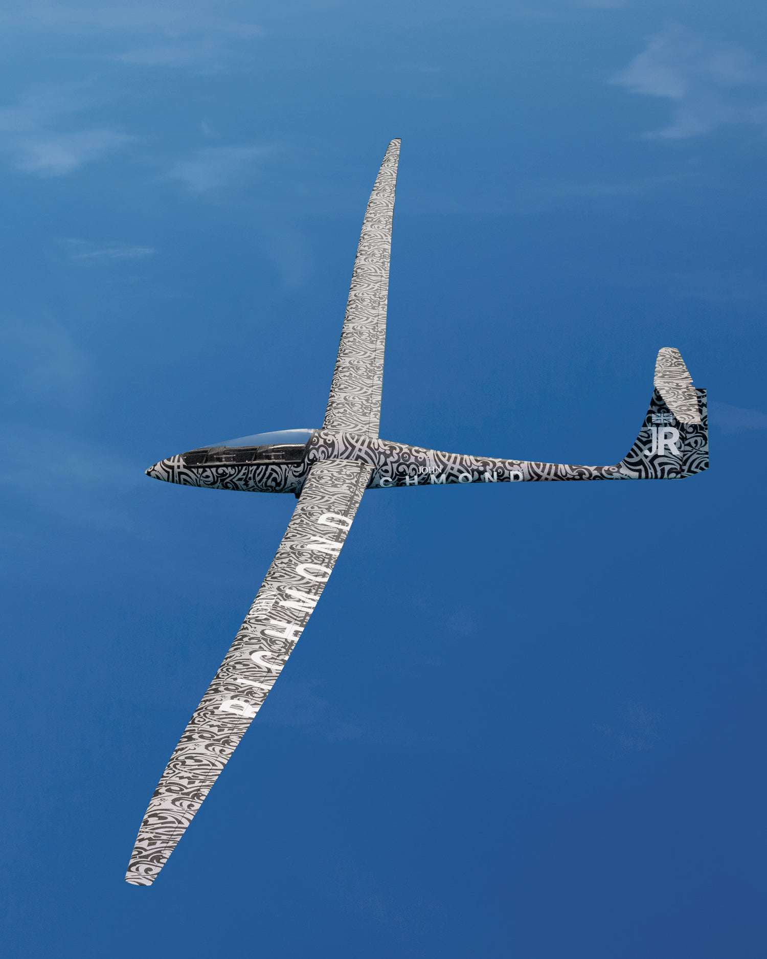 Aliante John Richmond