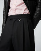 Pantaloni Sartoriali con Pinces e D-Ring