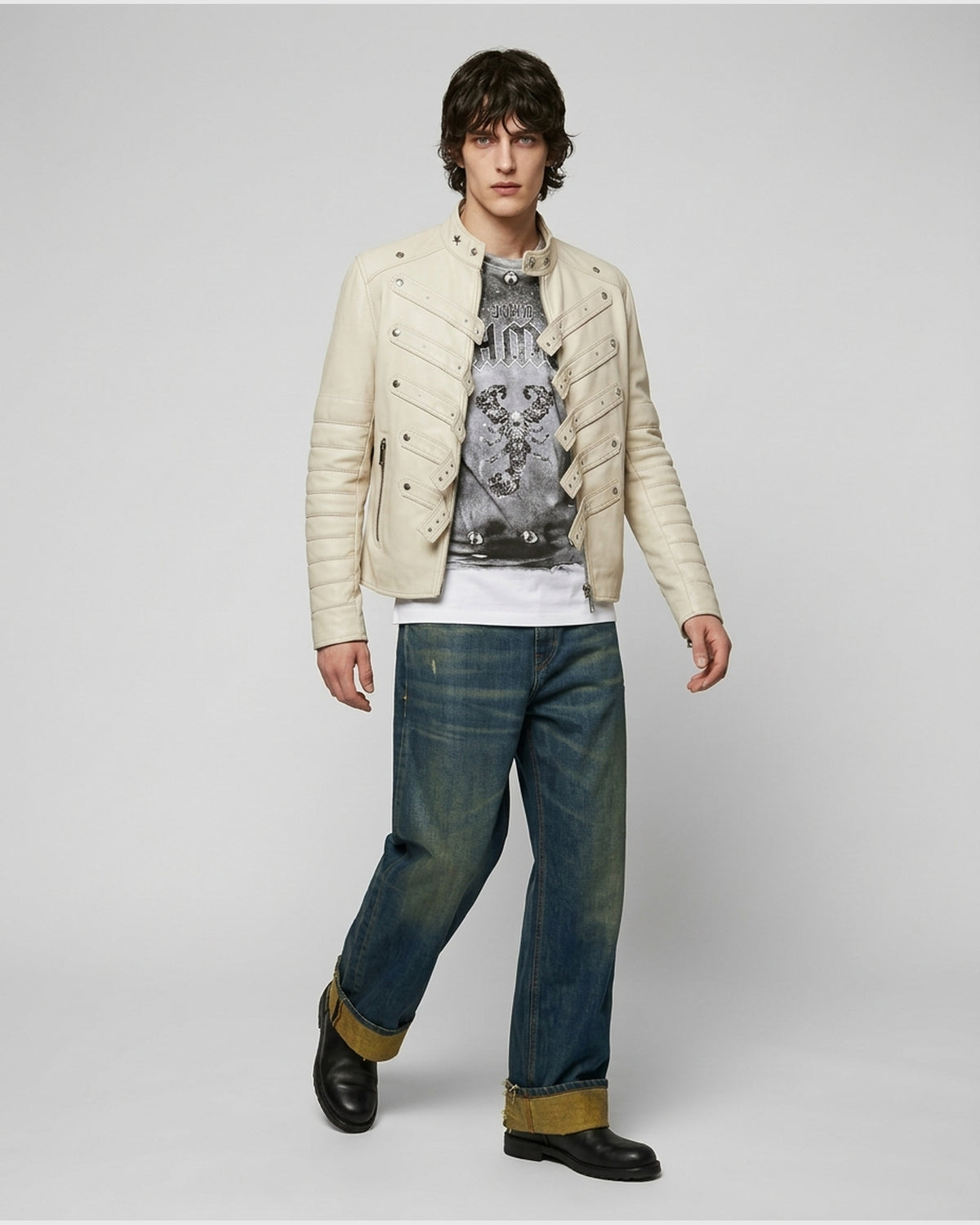 Giacca Biker in Pelle con Cinturini Frontali e Maniche Trapuntate