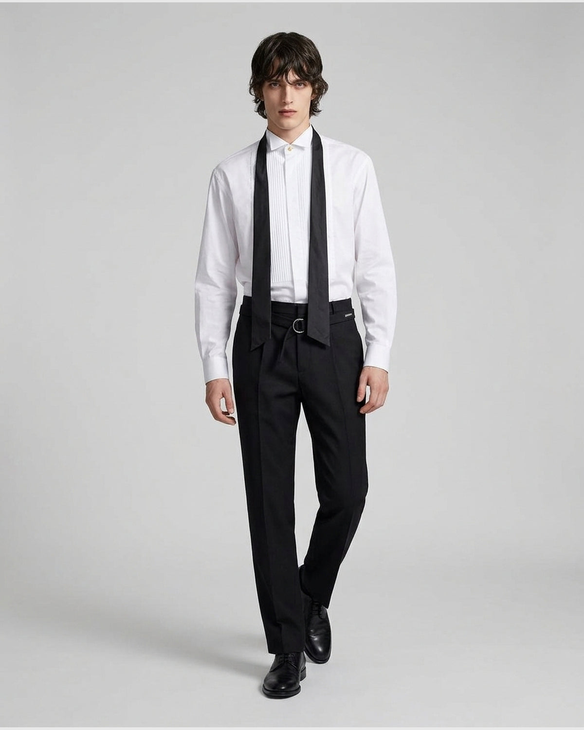Pantaloni Sartoriali con Cintura e Piega Stirata