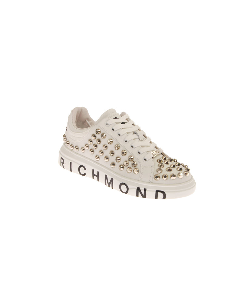 Women's sneakers with studs