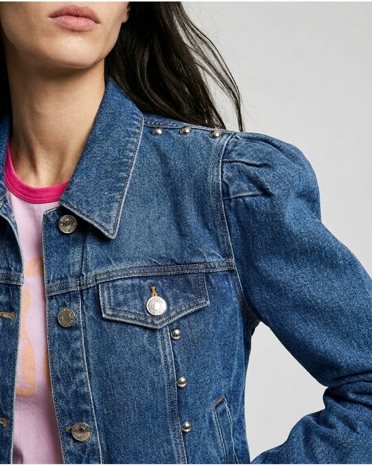 Giacca in Denim con Ricamo Drago e Maniche a Sbuffo