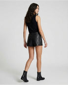 Shorts in Pelle con Maxi Logo Posteriore