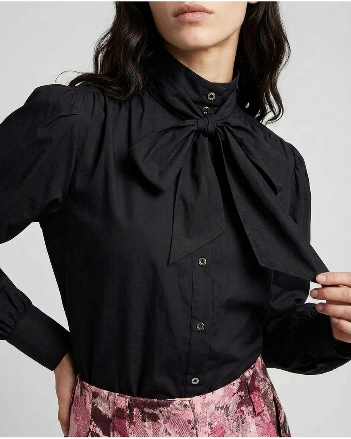 Camicia con Fiocco Lavallière
