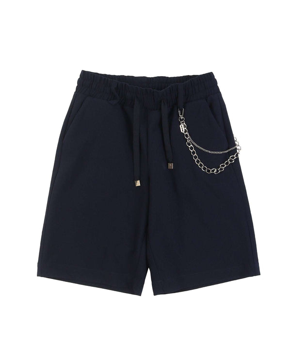 Bermuda shorts with decorative chain