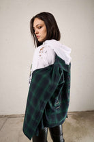 Genderless checked shirt with classic collar and button closure Shirt