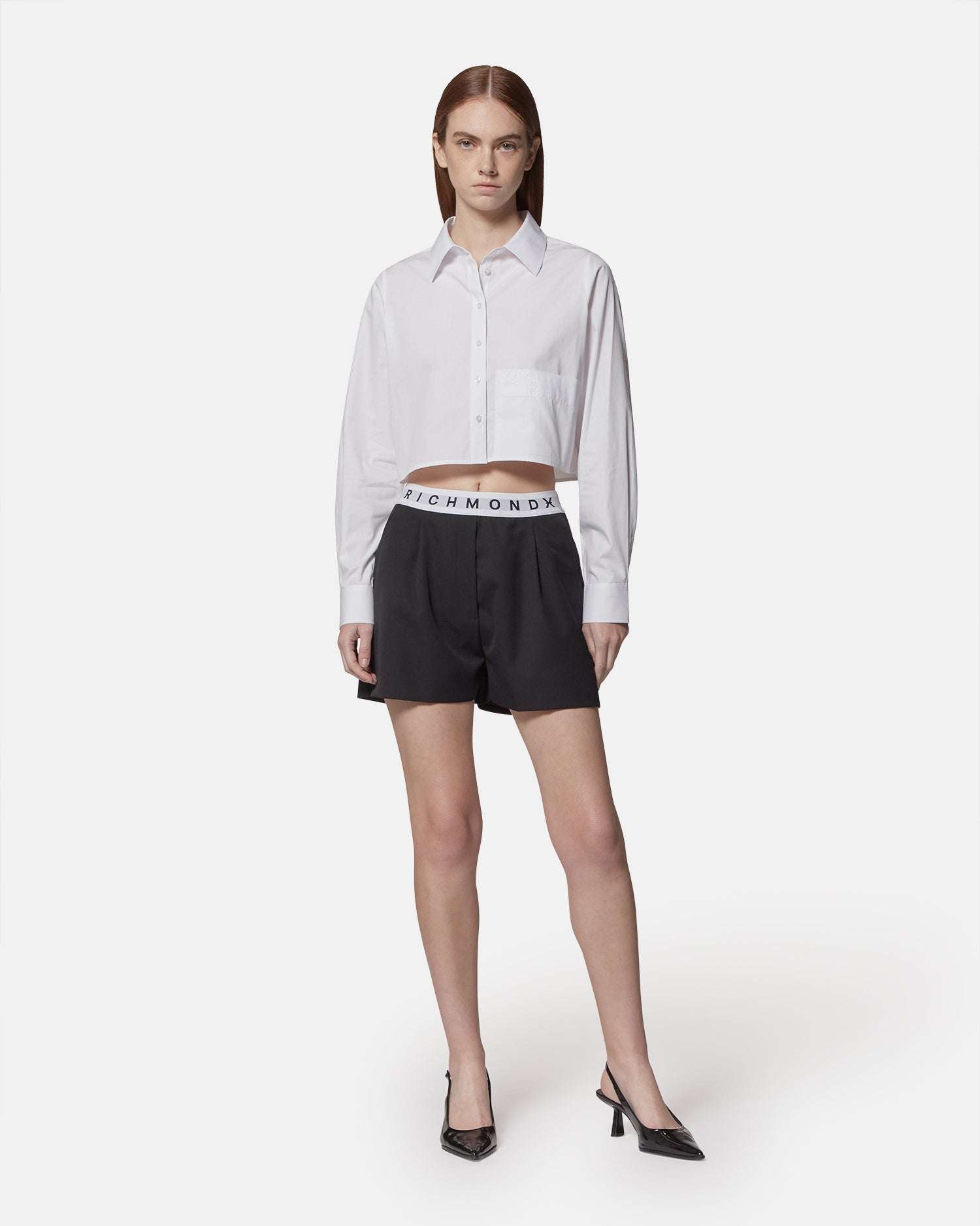 Camicia cropped bianca con tasca applicata Camicia