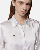 Camicia in raso bianco con polsini decorati Camicia