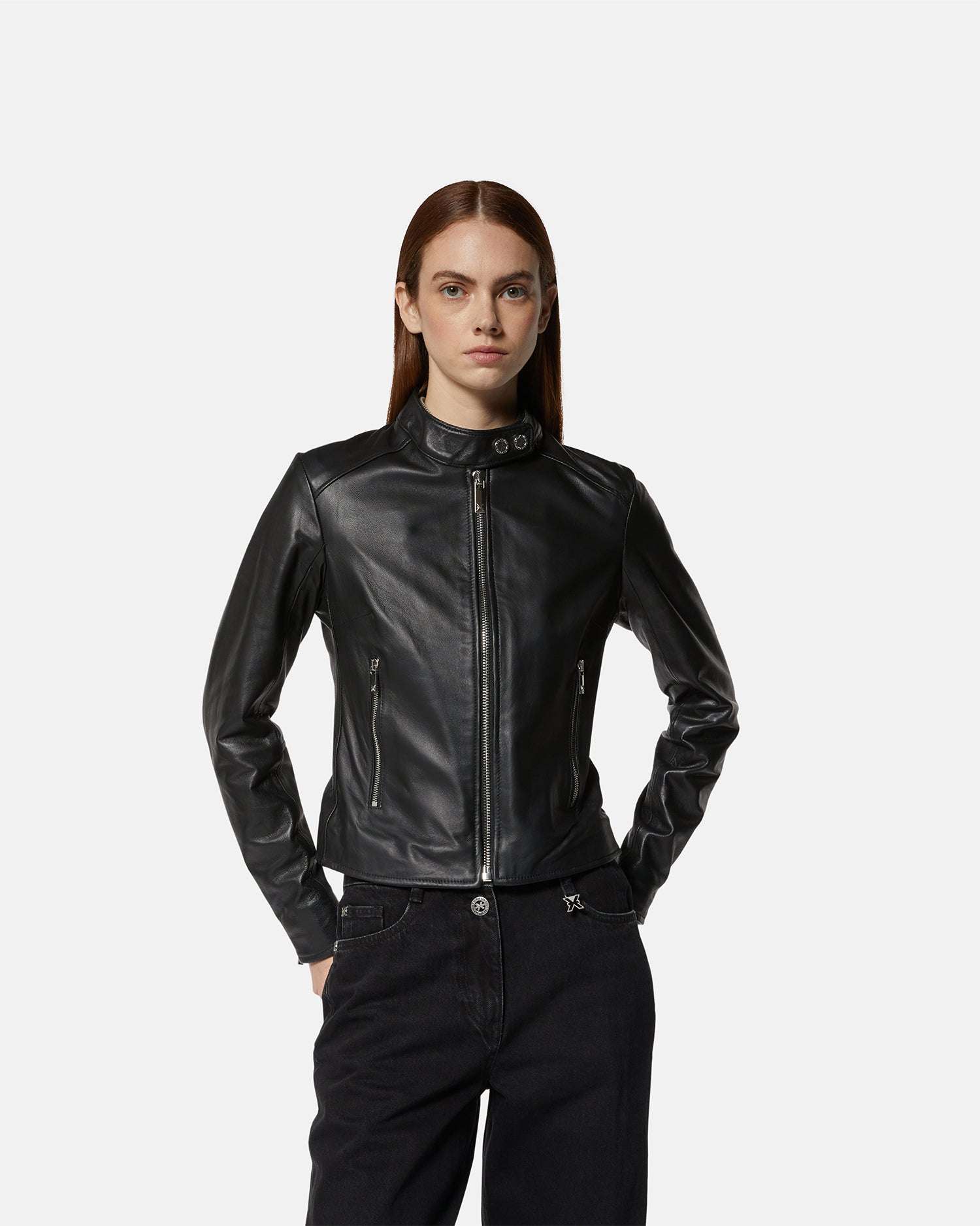 Giacca in ecopelle nera con collo alto e zip frontale Capospalla