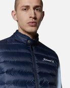 Gilet imbottito con chiusura a zip e dettagli funzionali Capospalla