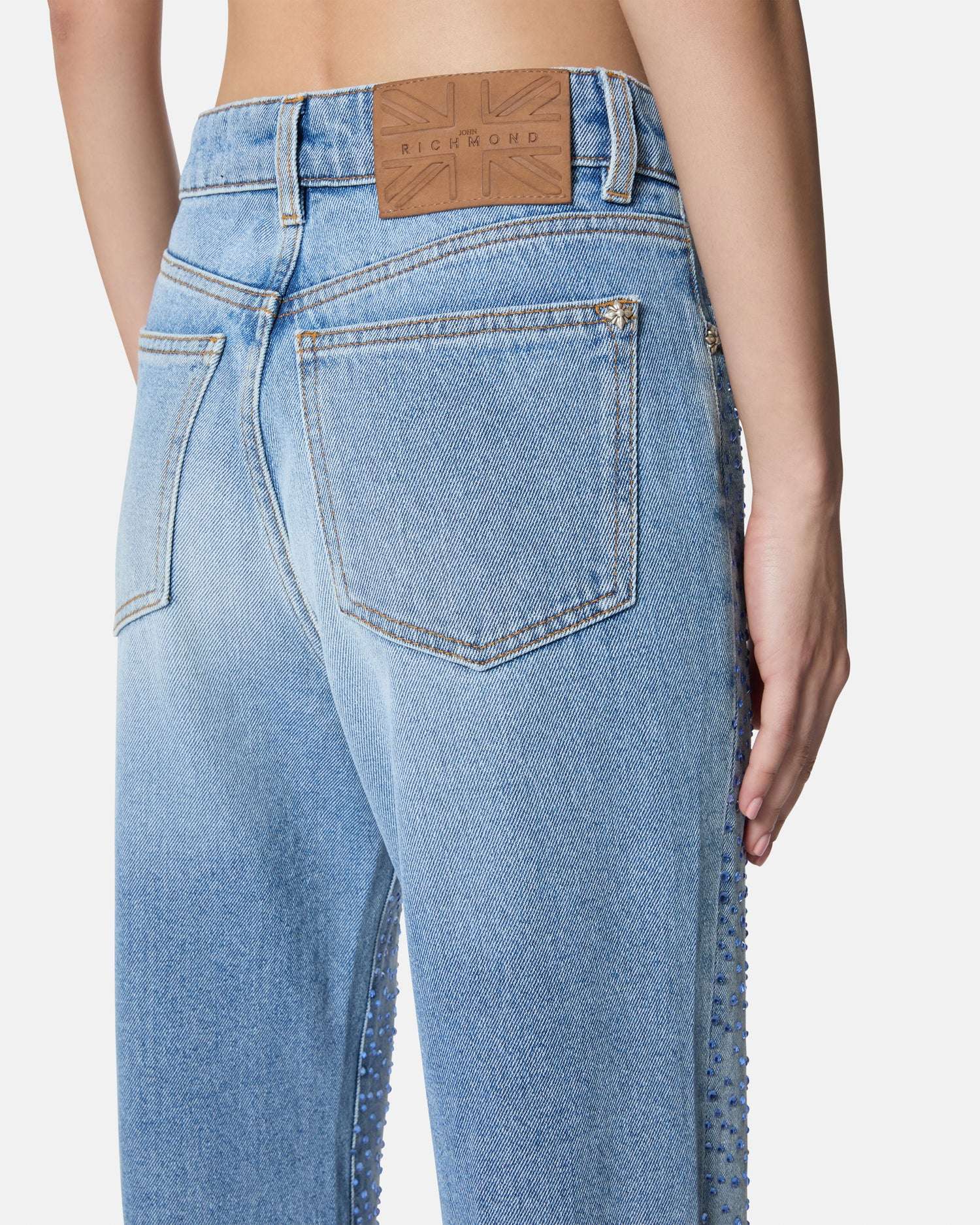 Jeans flare con strass e lavaggio chiaro Jeans