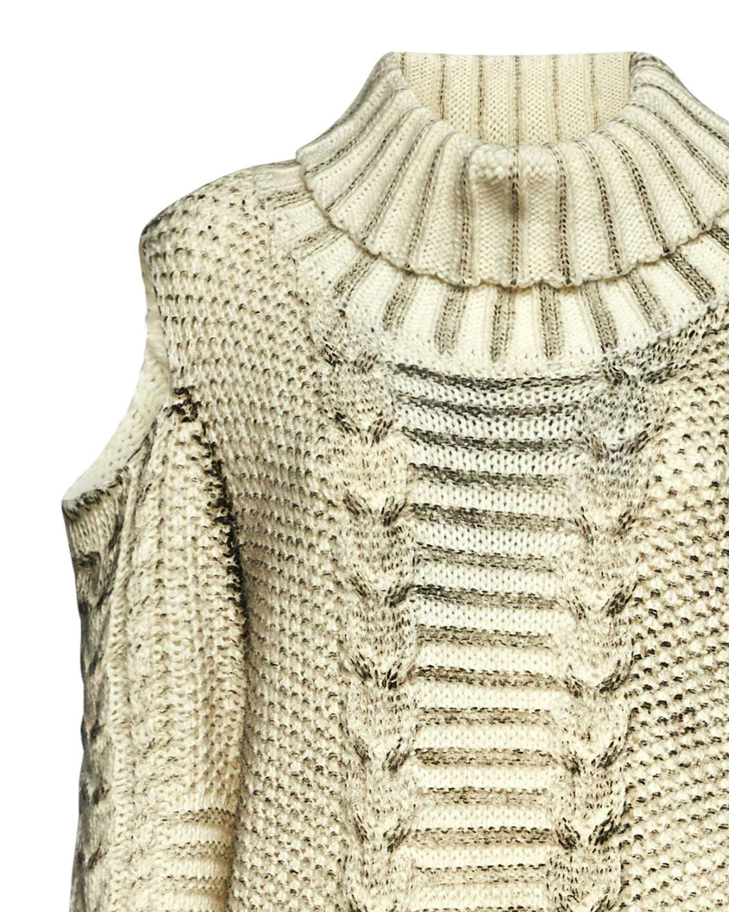 Maglione con spalle scoperte e lavorazione intrecciata Maglia