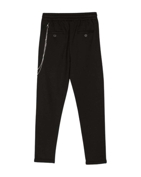 Jogging pants with a chain