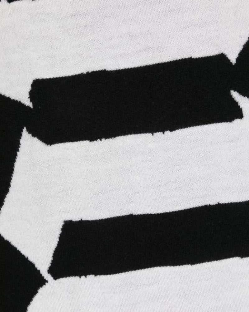 Scarf with a contrasting logo