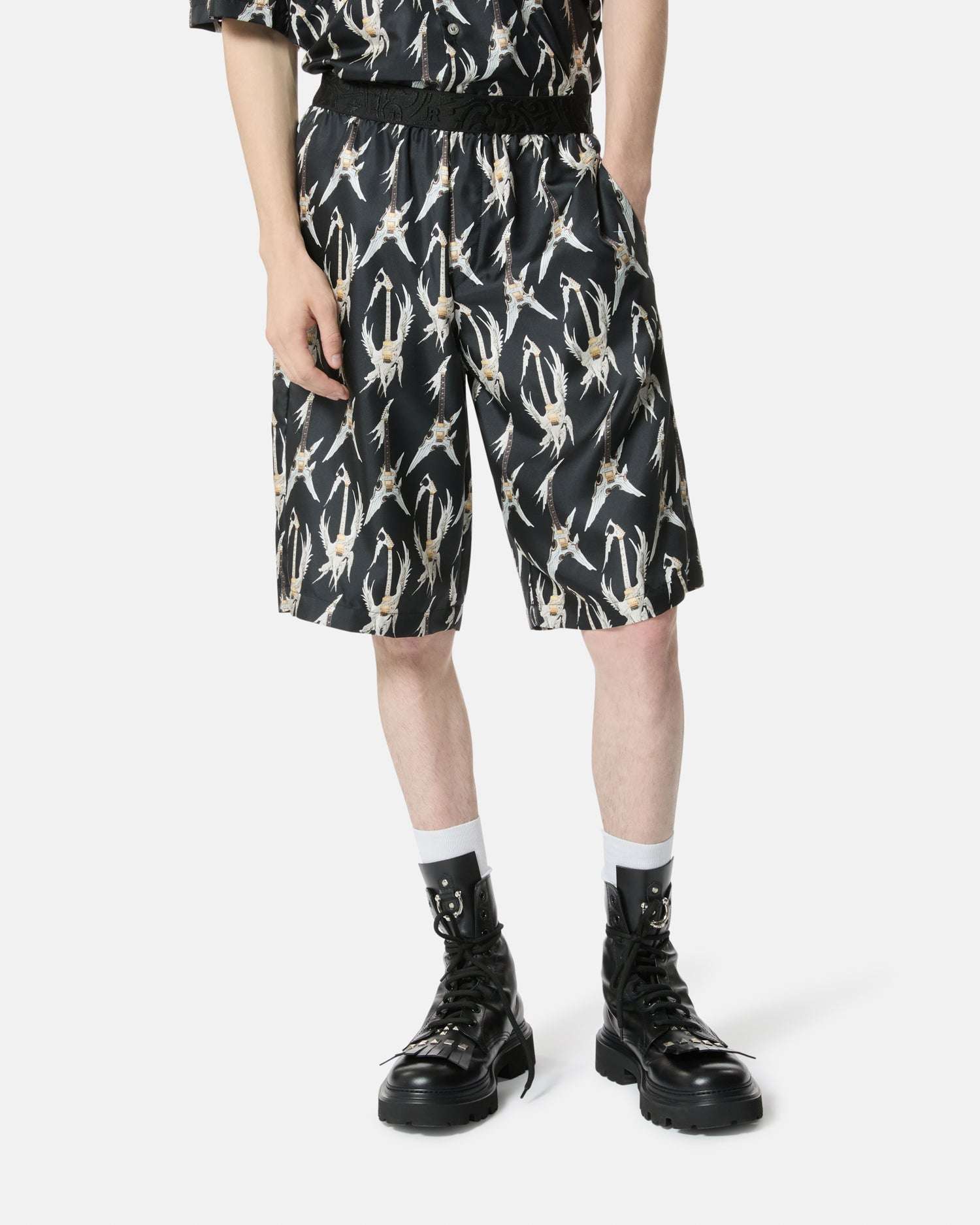 Shorts stampati con vita elasticizzata Bermuda