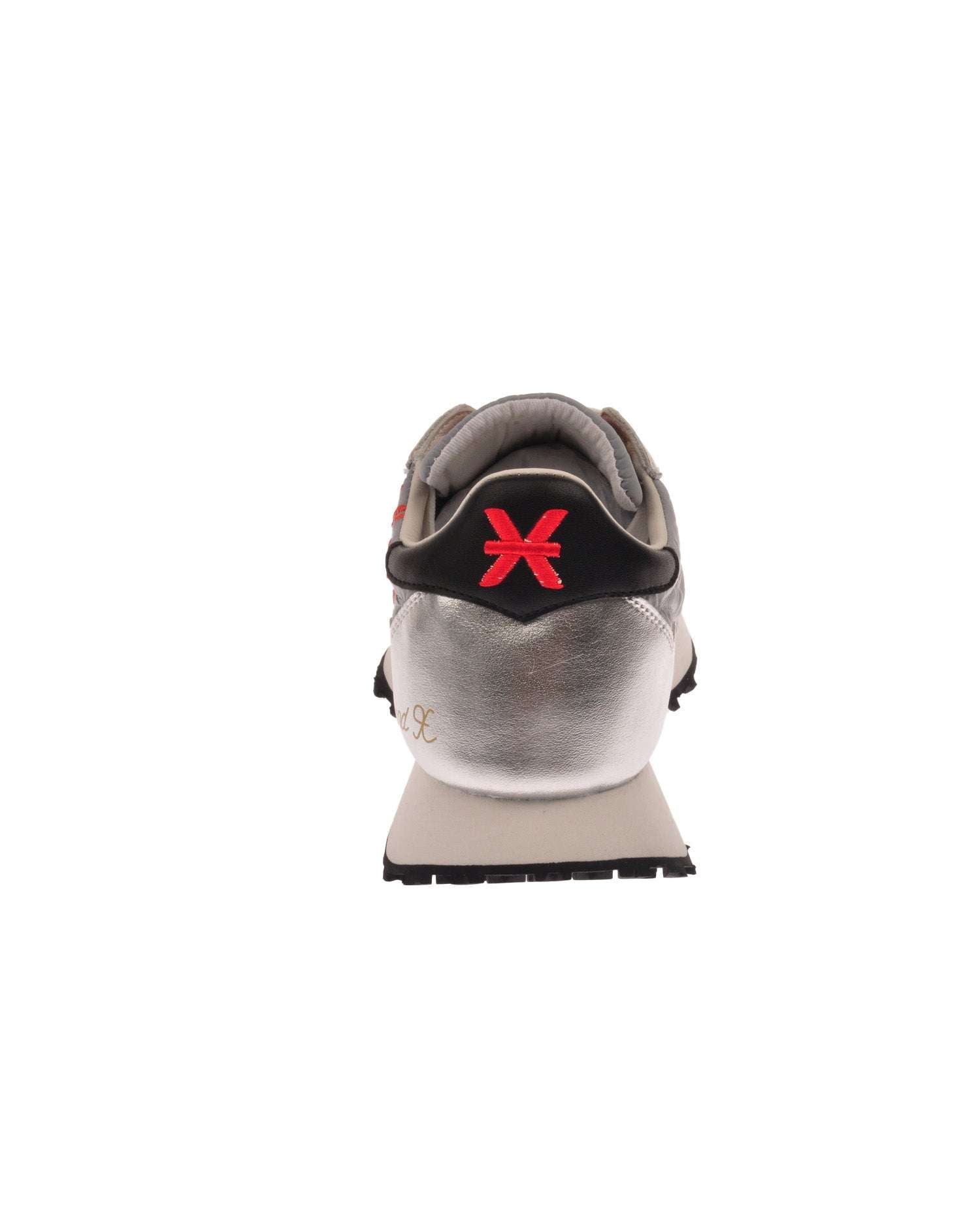 Sneaker con dettagli floreali Scarpa