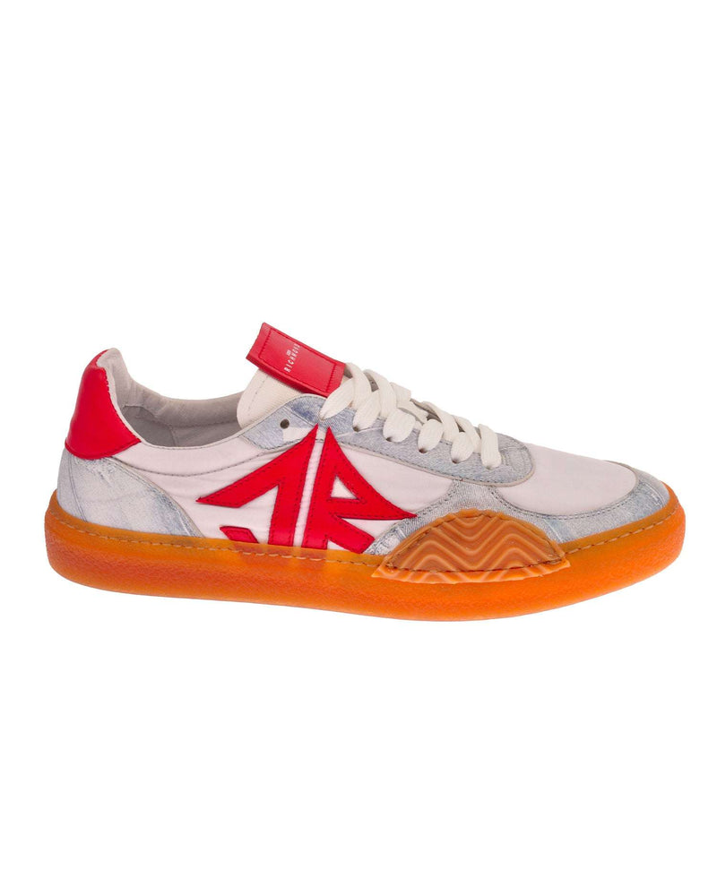 Tricolor sneakers with side logo