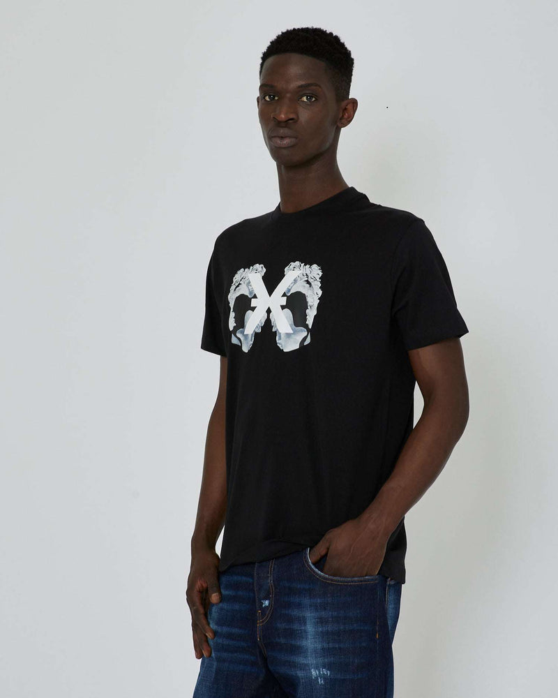 T-shirt with graphic print on the front