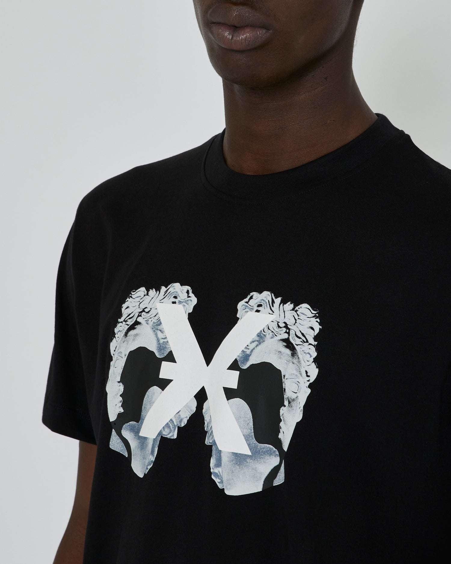 T-shirt with graphic print on the front – John Richmond