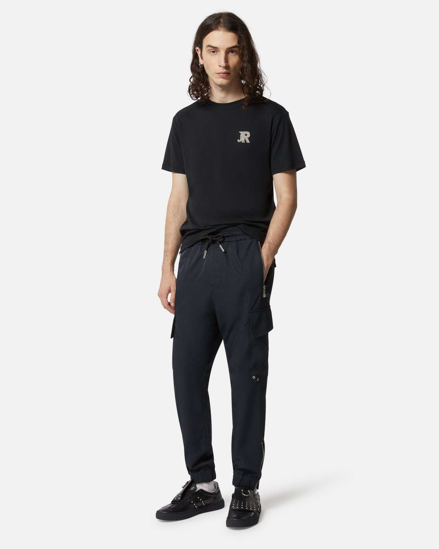 T-shirt nera con logo ricamato T-shirt