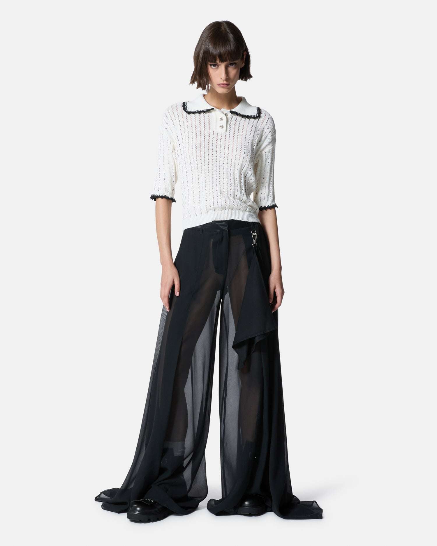 Top bianco a righe con colletto e bottoni Top