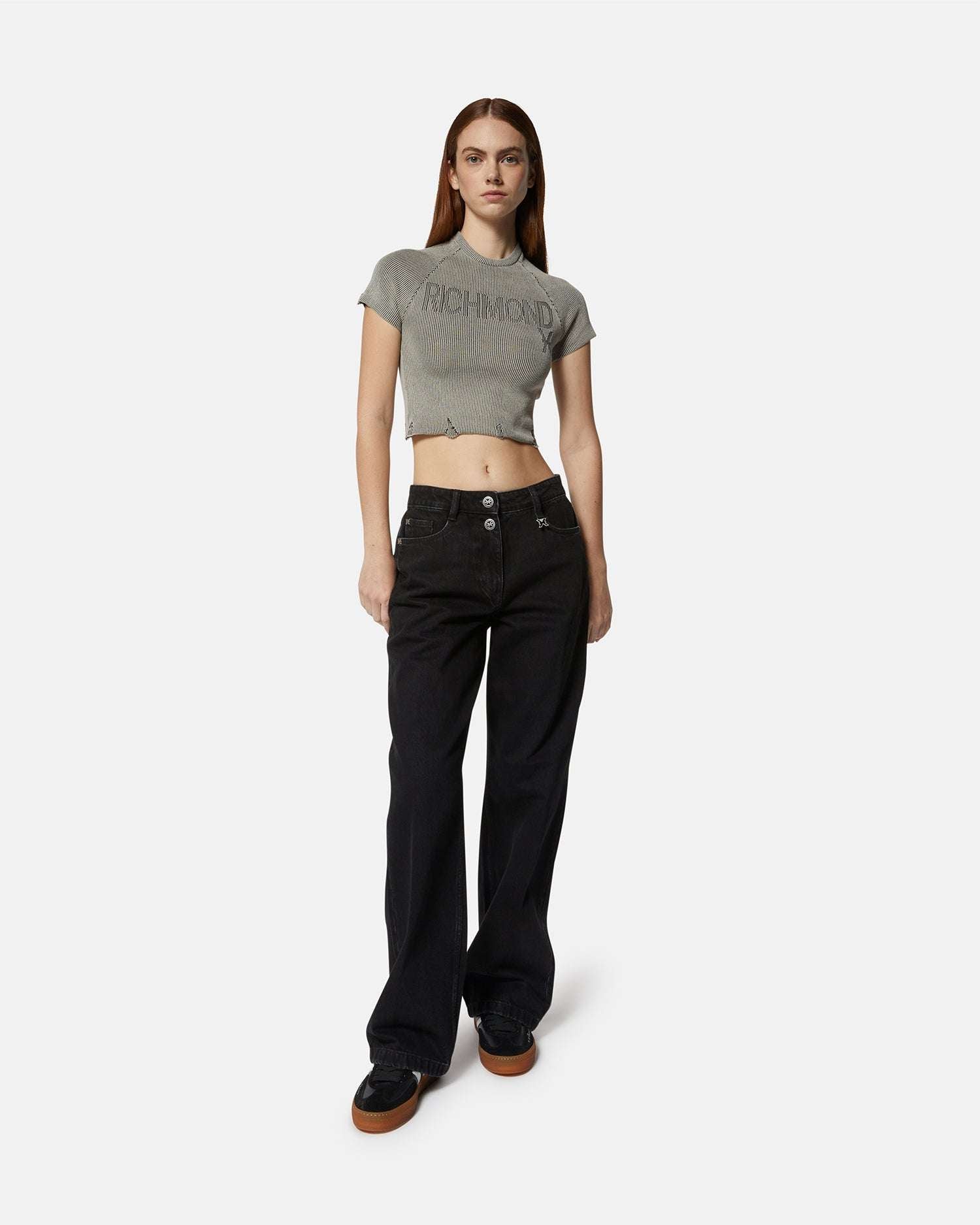 Top cropped a costine grigio con maniche corte T-shirt
