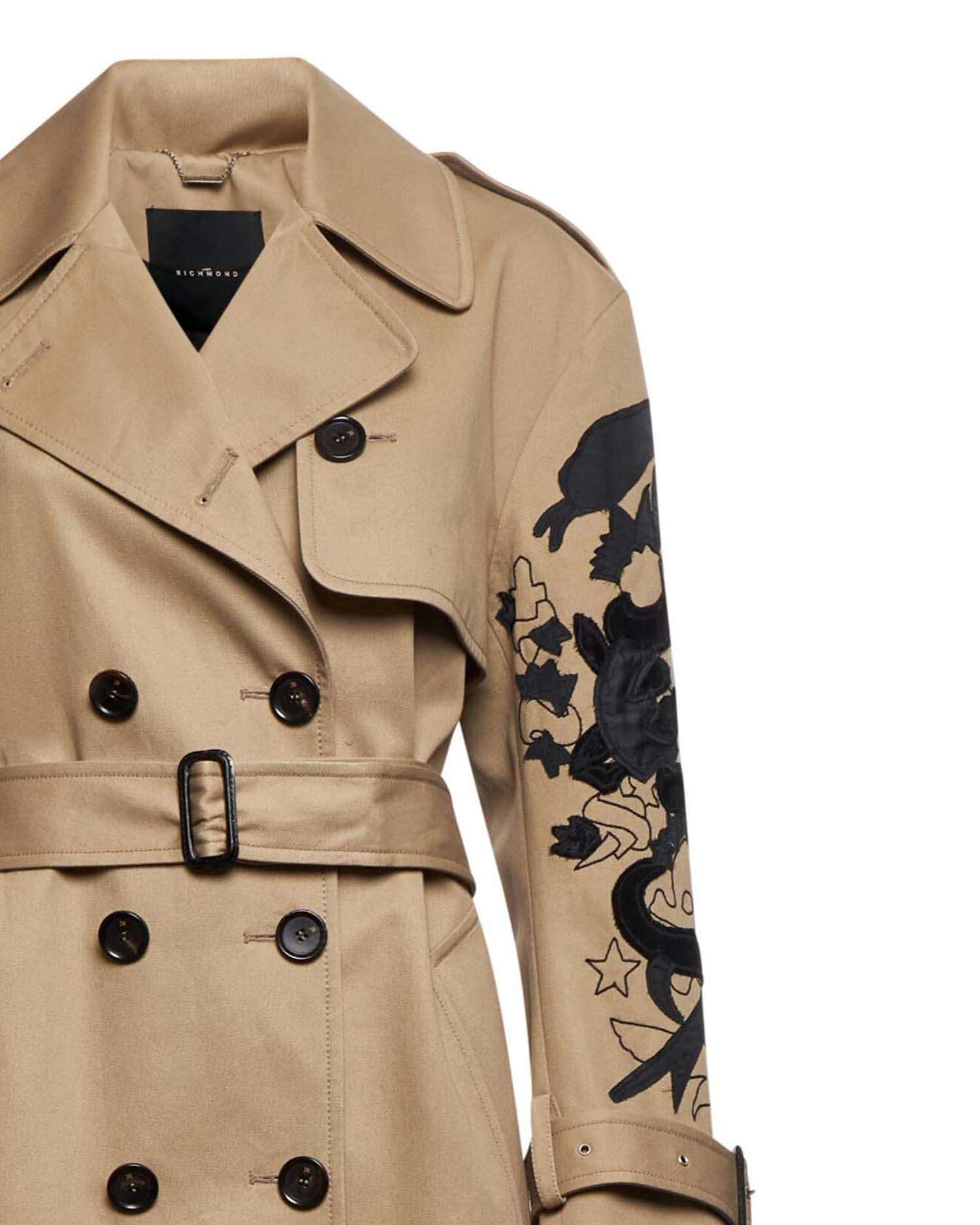 Trench coat with graphic embroidery on the sleeves – John Richmond