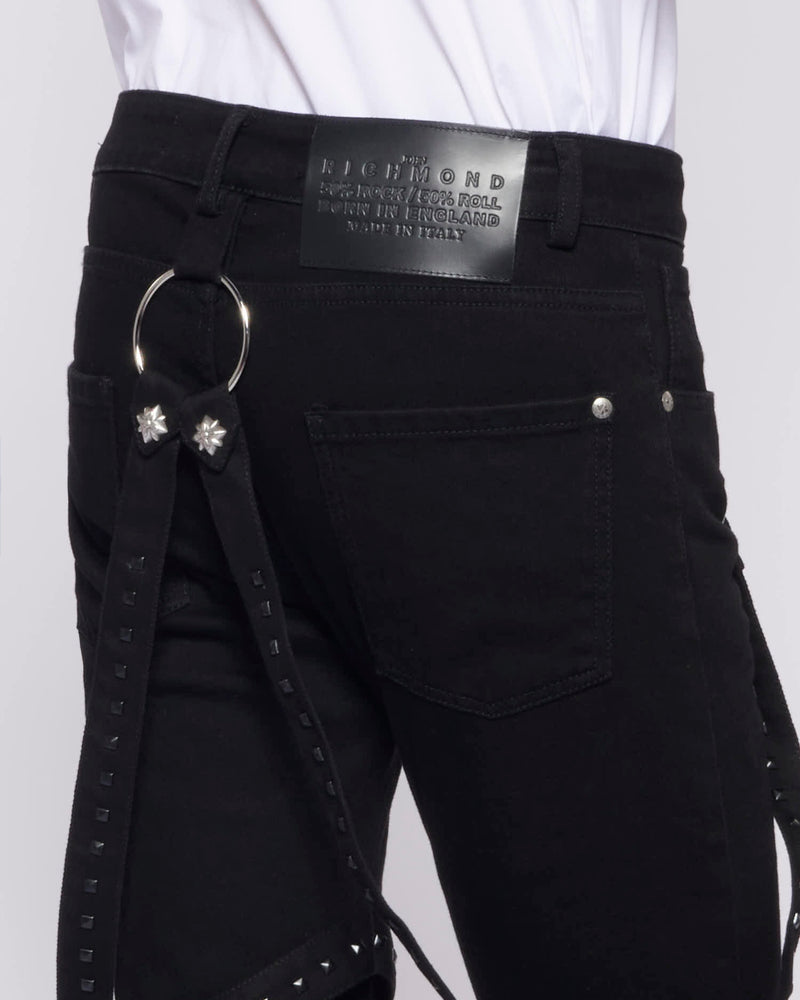 SLIM JEANS WITH HOOK AND STRAPS