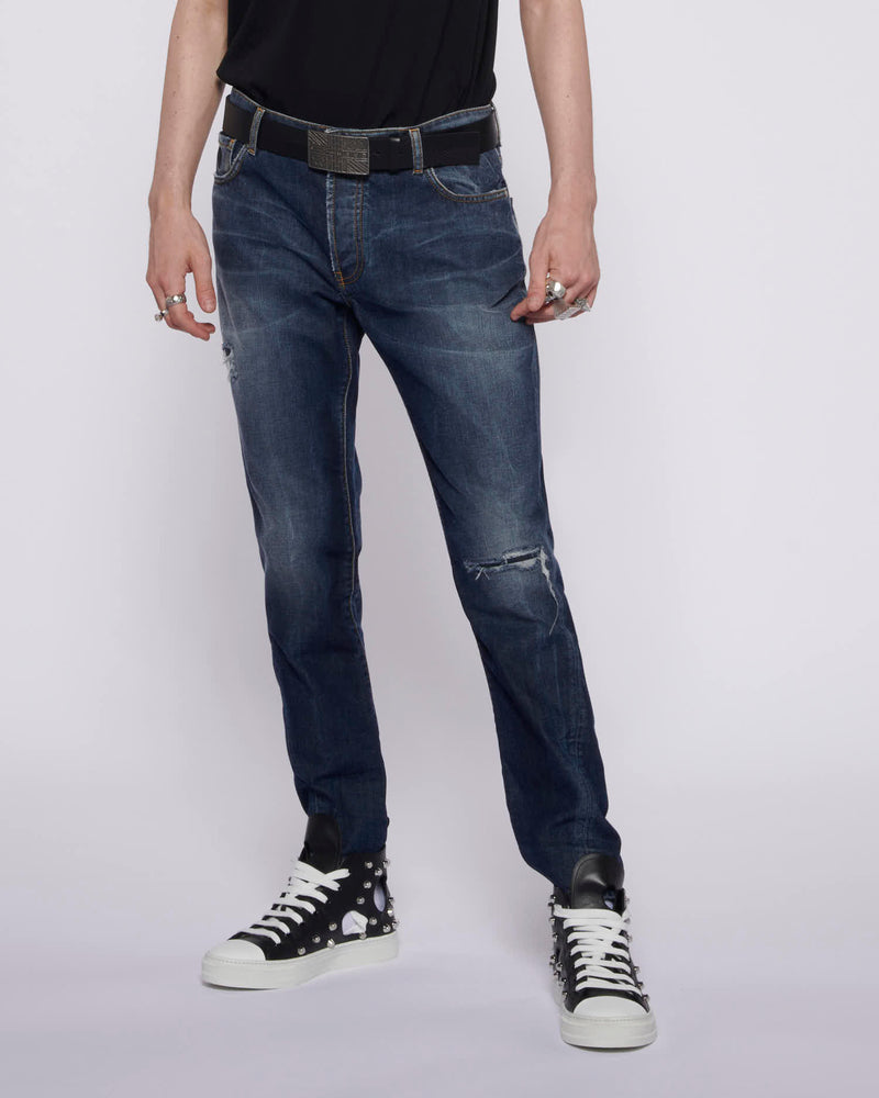 SLIM JEANS WITH RIPS IN THE FRONT