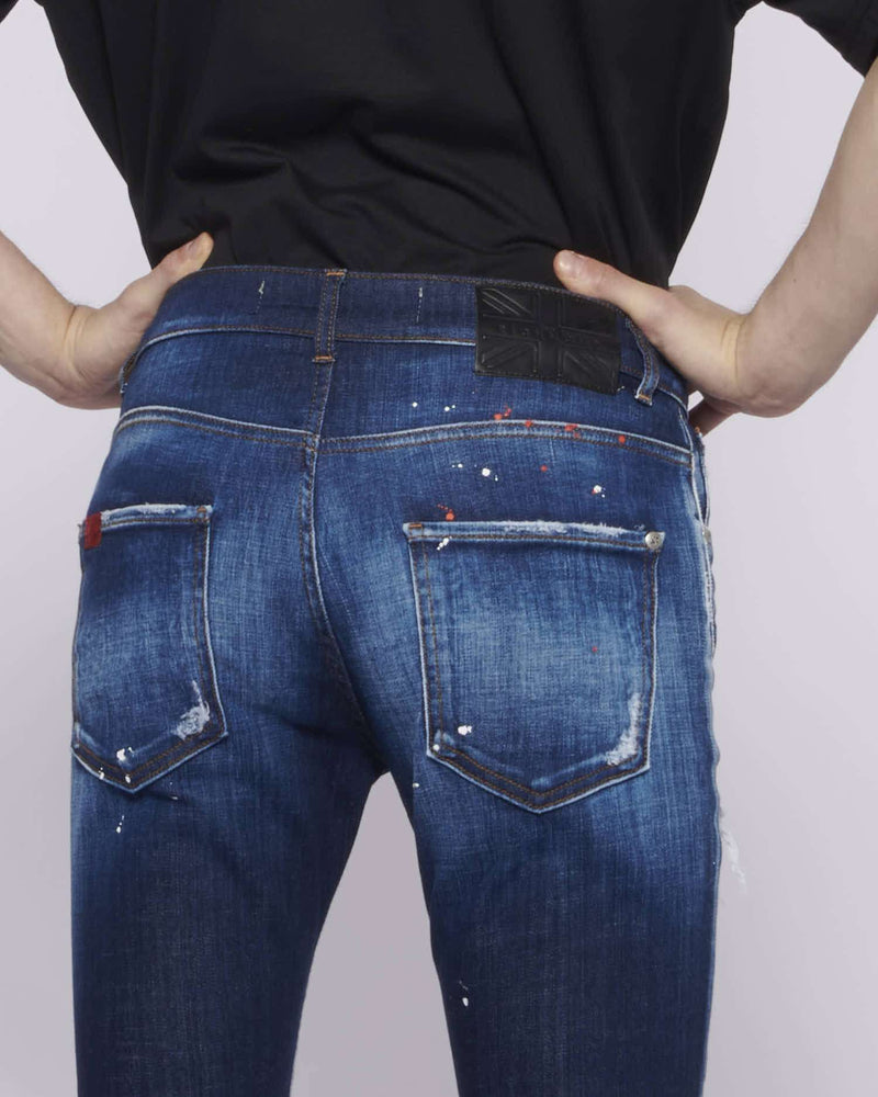 JEANS WITH RIPS – John Richmond